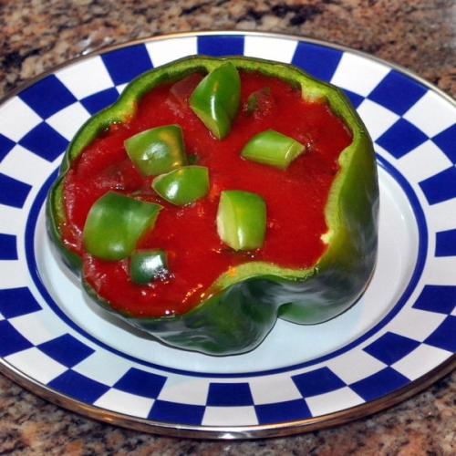 Low Calorie Tomato Flavored Stuffed Peppers With Tuna