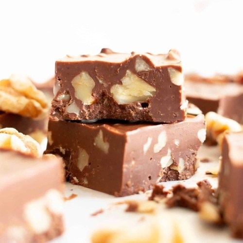 3 Ingredient Chocolate Walnut Fudge (Paleo, Vegan, Gluten Free, Dairy-Free)