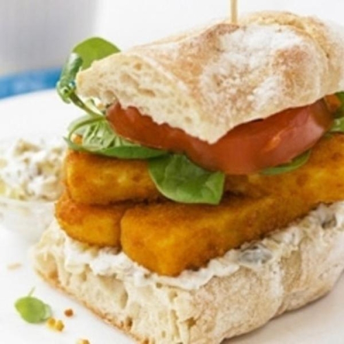 Posh fish finger sandwich with sweet potato chips