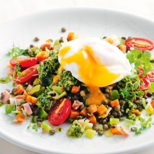 Warm lentil salad with poached egg & pesto