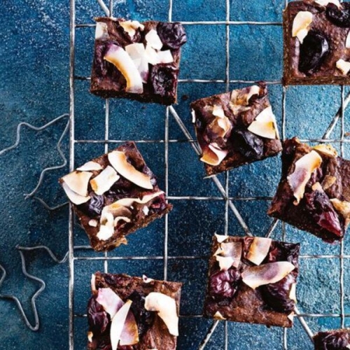 Skinny choc-cherry brownies