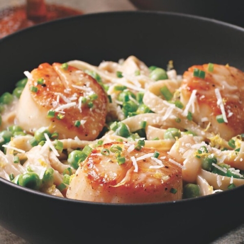 Creamy Scallop & Pea Fettuccine