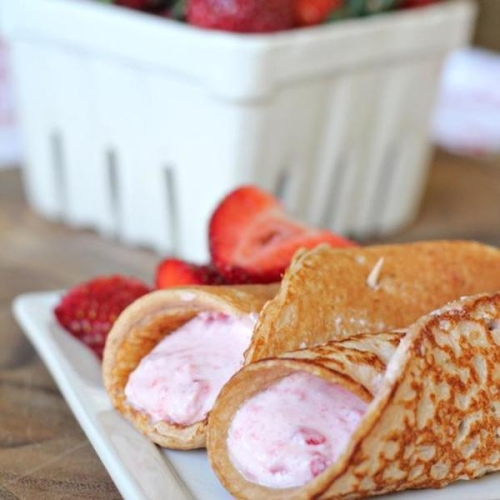 Strawberry Protein Pancakes W/Yogurt Filling