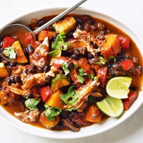 Slow-cooked chicken and black bean stew