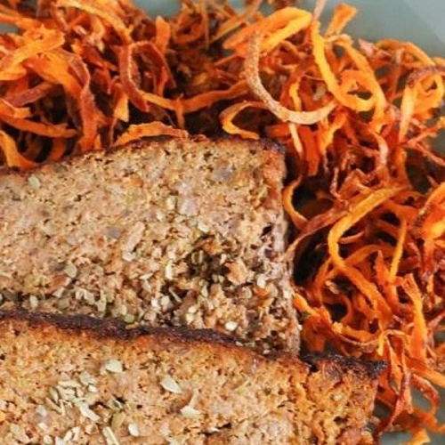 Low-calorie beef and vegetable meatloaf