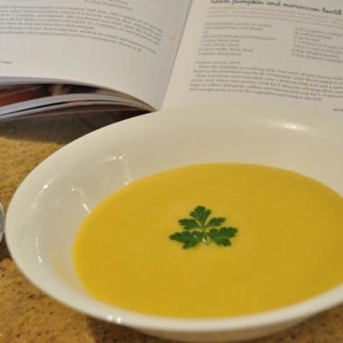 Creamy corn soup – a low-calorie warmer