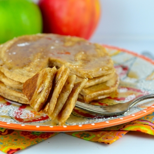 Low Calorie Apple-Cinnamon Pancakes