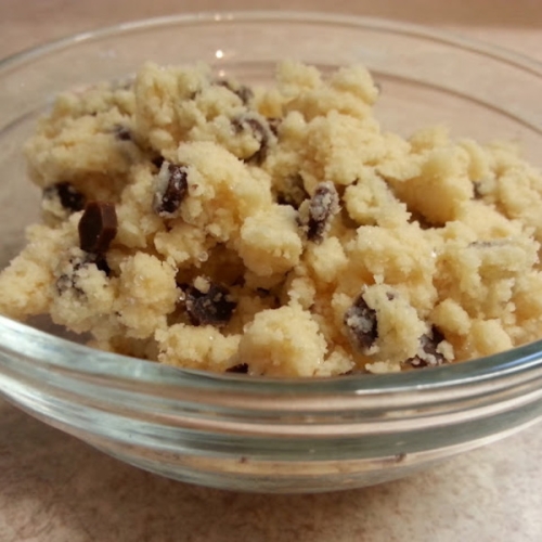 Low-Carb, Low-Calorie Chocolate Chip Cookie Dough