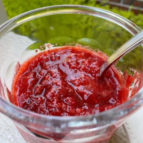 Low-Sugar Strawberry Compote