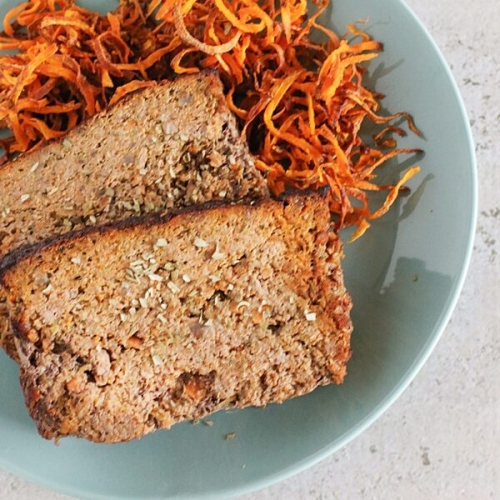 Low-calorie beef and vegetable meatloaf