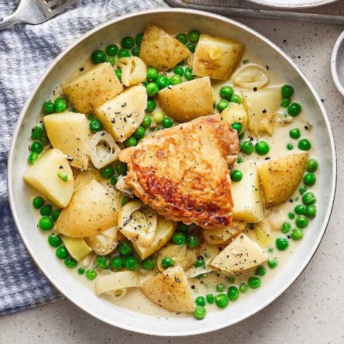 Mustard chicken & leek one-pot