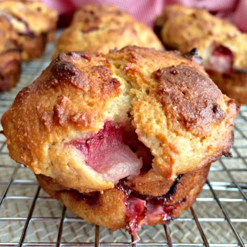 Strawberry Greek Yogurt Muffins