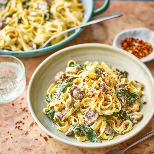 Creamy mushroom & spinach pasta