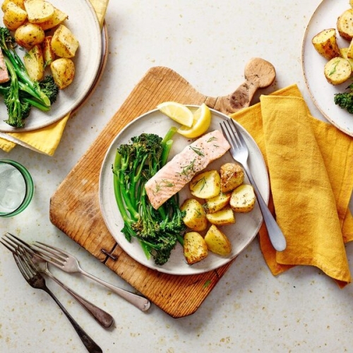 Salmon & veg with sautéed potatoes