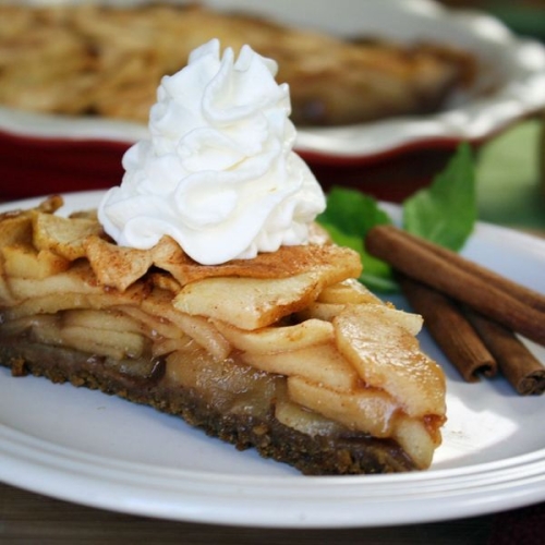 Gooey-Good Fuji Apple Pie