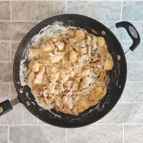 Low Calorie Chicken Alfredo Pasta