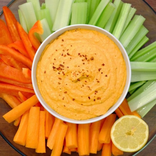 Low Calorie Paprika Hummus + Raw Veggies