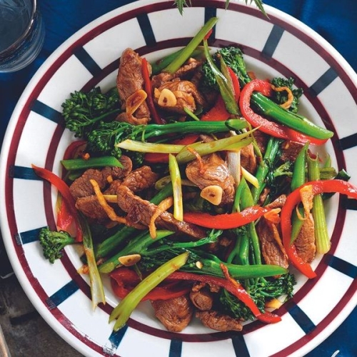 Slimming World’s lamb, ginger and broccoli stir-fry recipe