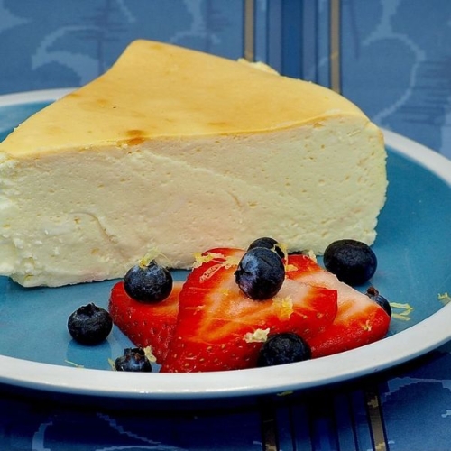 Delectable Low-Fat Cheesecake