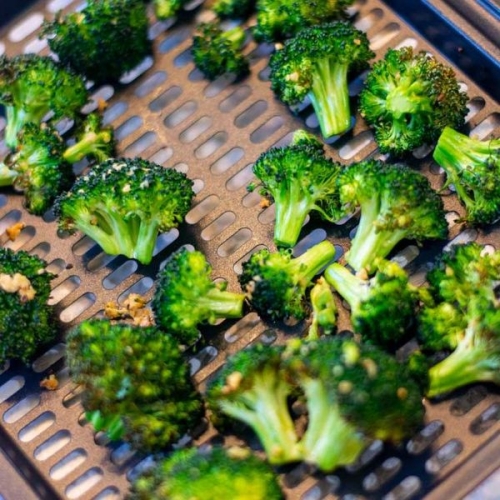 Air Fryer Roasted Broccoli