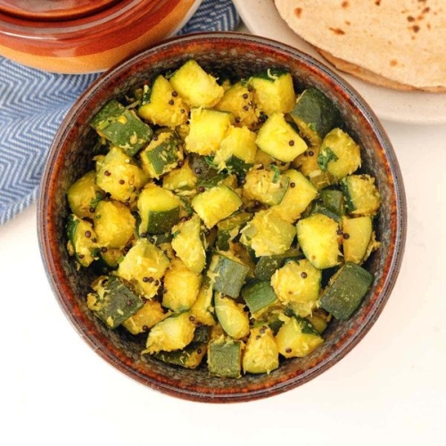 Zucchini Poriyal / South Indian Style Zucchini