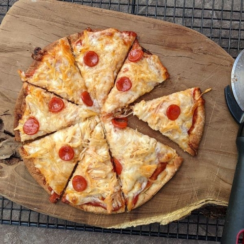 Low Calorie Flat Bread Chicken Parmesan Pizza