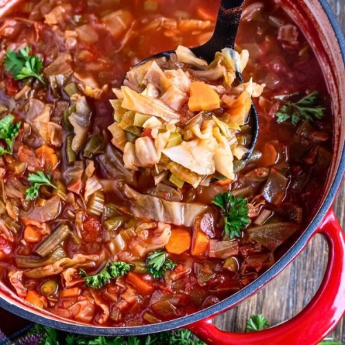 Low-Calorie Weight-Loss Cabbage Soup