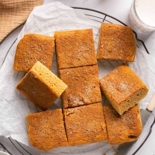 Cinnamon Sugar Protein Cake Bars (Low Calorie)