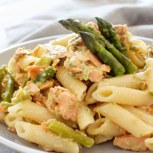 Creamy Asparagus & Salmon Pasta
