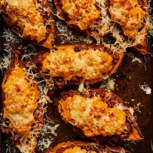 Chilli Stuffed Sweet Potato Skins | Slimming & Weight Watchers Friendly