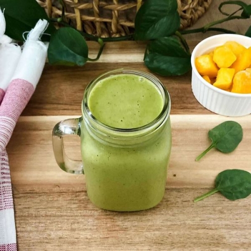 Mango Matcha Smoothie for Weight Loss – Energizing, low fat & vegan