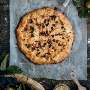 Easy poached quince tart with spices.