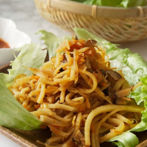 Jiu Hu Char (Stir Fry Yam Bean with Dried Squids)