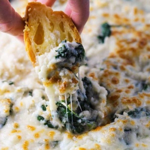 Cheesy Cauliflower Spinach Dip
