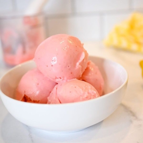 Ninja Creami Low Calorie Strawberry Lemonade Sherbet
