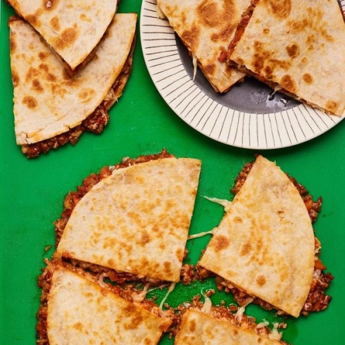 Bolognese Quesadilla | Slimming & Weight Watchers Friendly