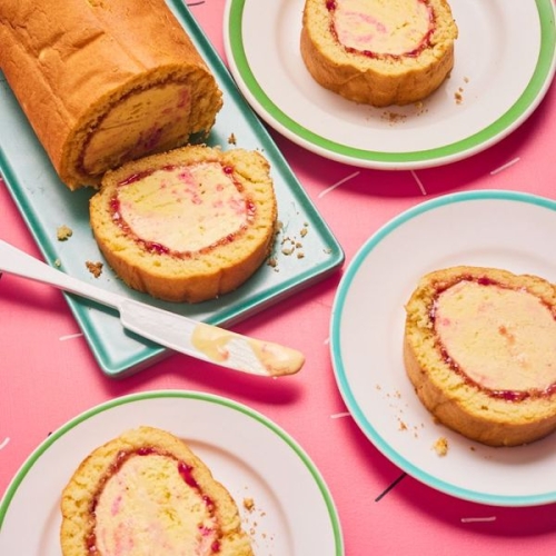 Raspberry Ripple Arctic Roll | Slimming & Weight Watchers Friendly