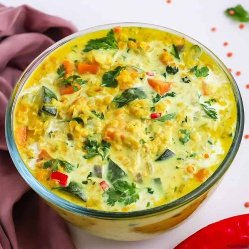 Simple sweet potato curry with red lentils