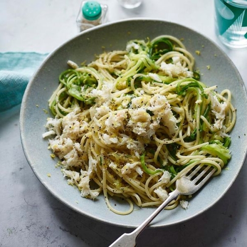 Crab and courgette pasta
