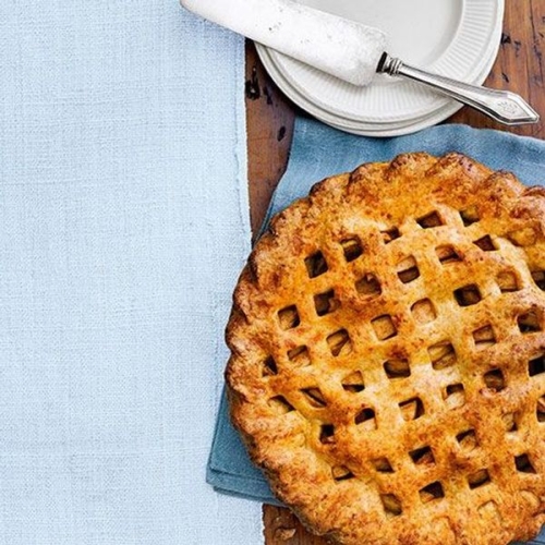 Cheddar Apple Pie