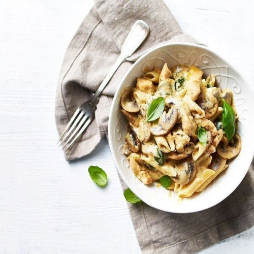 Add some mushroom and chicken to your low-calorie diet with this recipe
