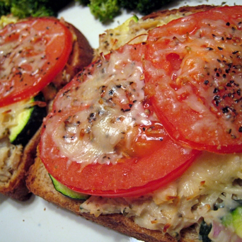 Low Cal Italian Tuna and Veggie Melt