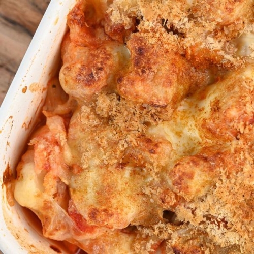 Easy Calorie Pizza Casserole with Cauliflower