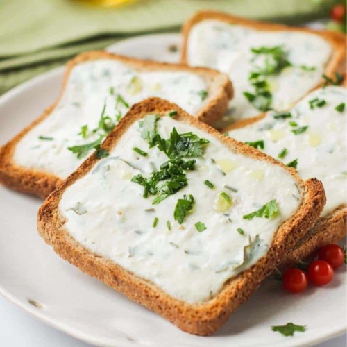 Low Calorie Garlic Bread