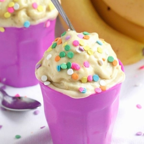 Low Fat & Low Cal Cake Batter Ice Cream Made With Frozen Bananas