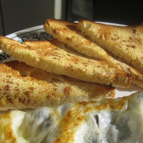 Healthy, Quick, N Easy Cinnamon Toast