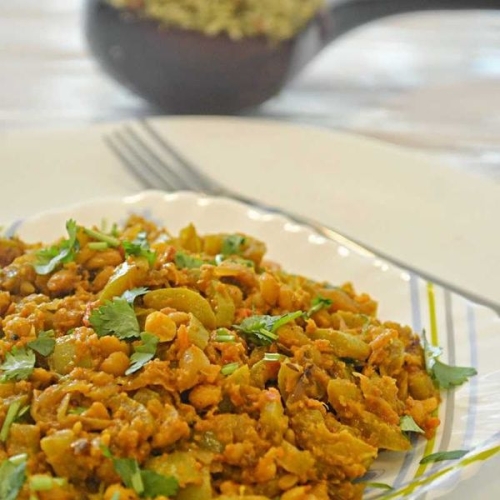 Snake Gourd Curry | Pudalangai Poriyal