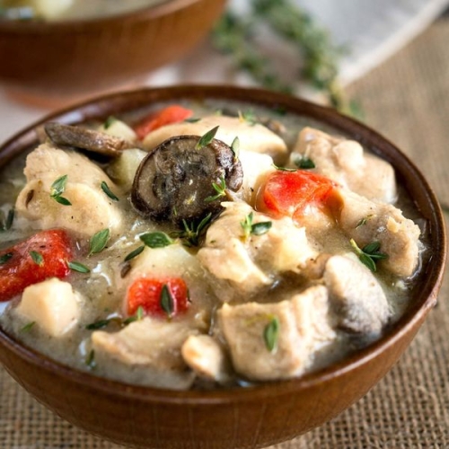 Easy Creamy Chicken Stew with Potatoes