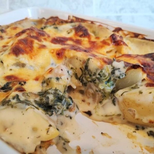 Cheese, Spinach And Potato Bake Recipe