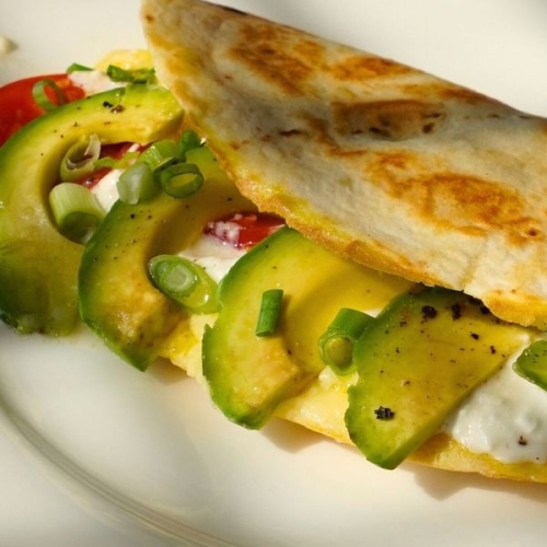 10-Minute High-Protein Breakfast Quesadilla | Healthy & Low-Calorie